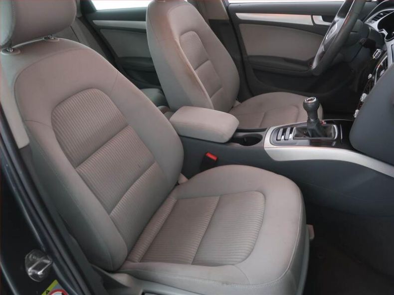 Audi A4 - hlavní fotka