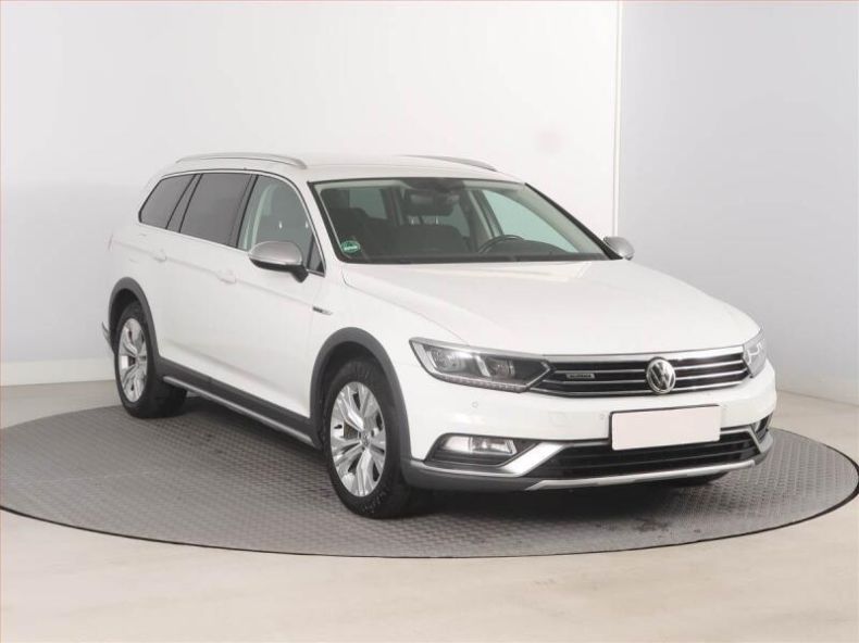 Volkswagen Passat - hlavní fotka inzerátu
