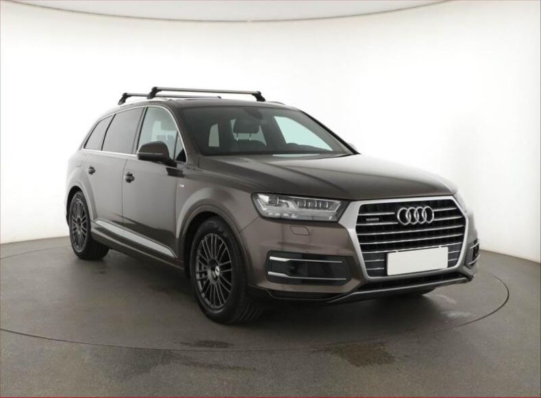 Audi Q7 - hlavní foto