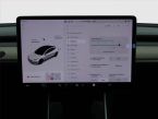 Tesla Model 3 - fotka číslo 10