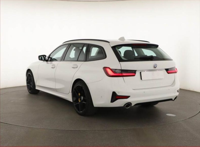 BMW Řada 3 - hlavní fotka