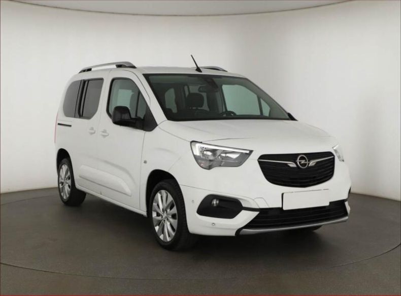Opel Combo - hlavní foto