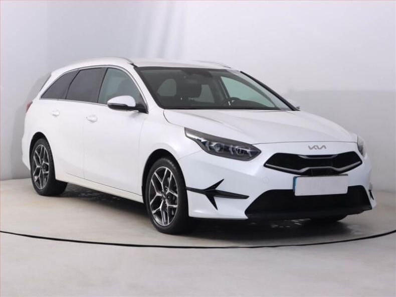 Kia Cee'd - hlavní fotka