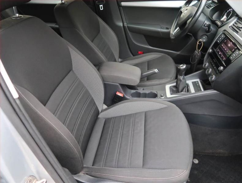 Škoda Octavia - hlavní fotka