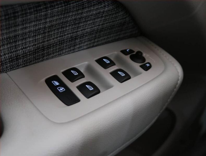 Volvo XC60 - hlavní fotka