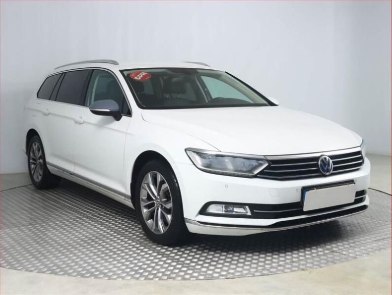 Volkswagen Passat - hlavní foto