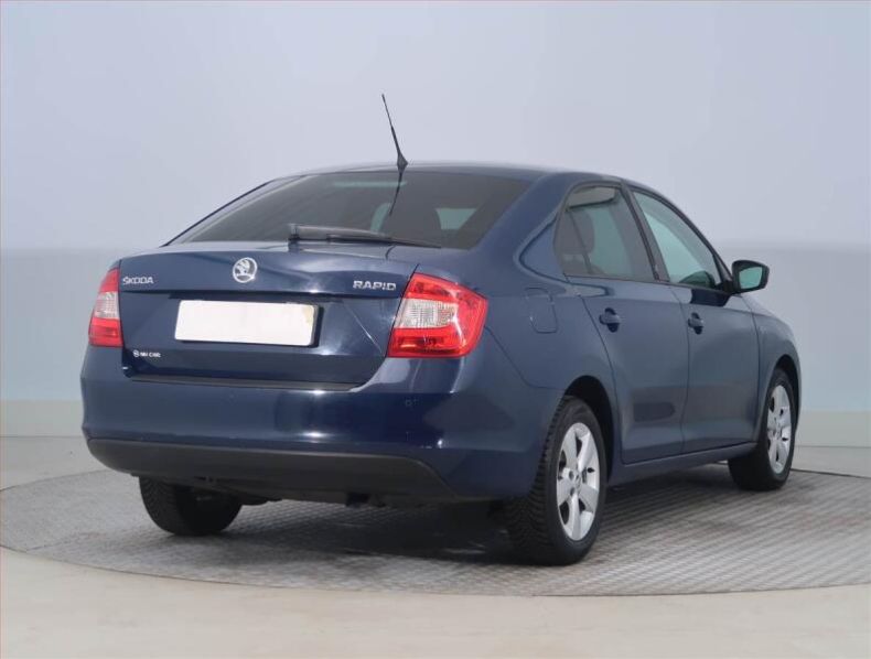 Škoda Rapid - hlavní fotka