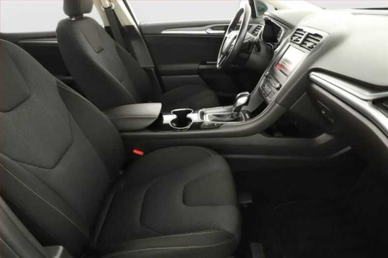 Ford Mondeo - hlavní fotka