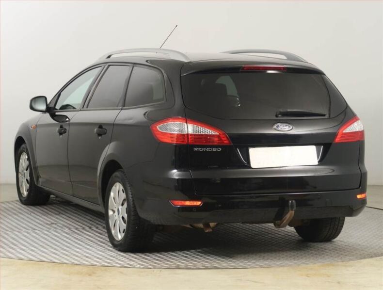 Ford Mondeo - hlavní fotka