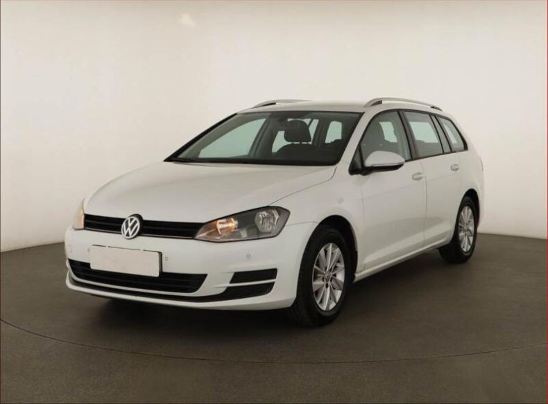 Volkswagen Golf - hlavní fotka