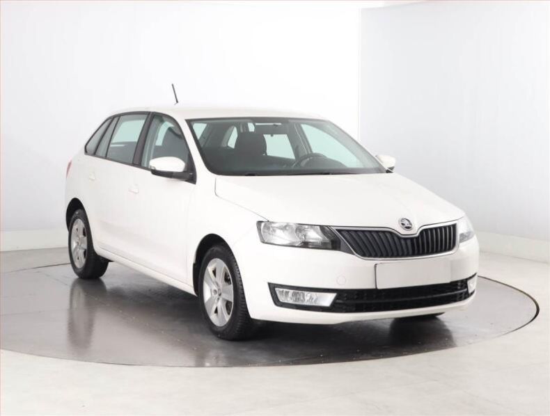 Škoda Rapid - hlavní foto