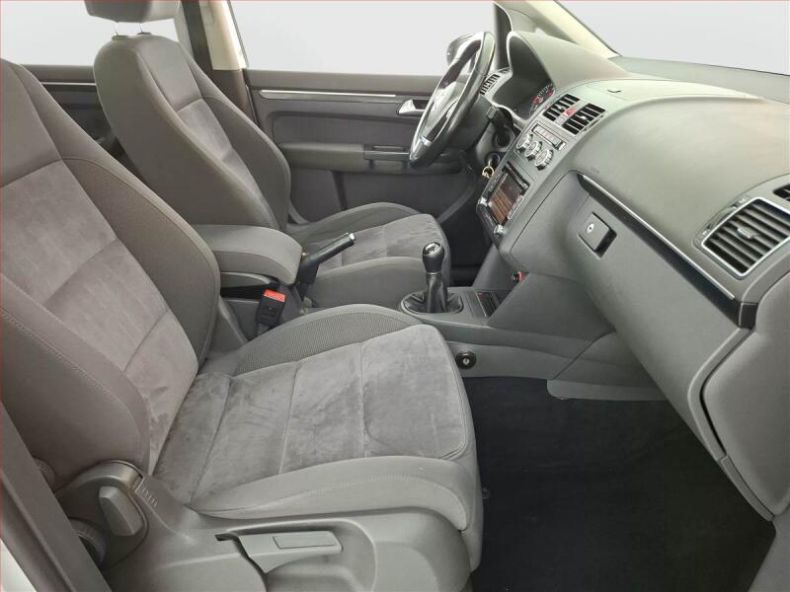 Volkswagen Touran - hlavní fotka