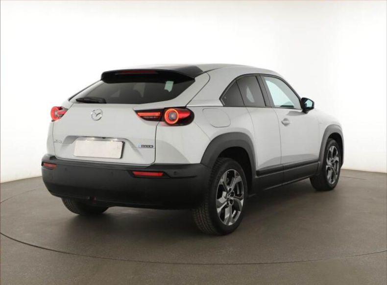 Mazda MX-30 - hlavní fotka