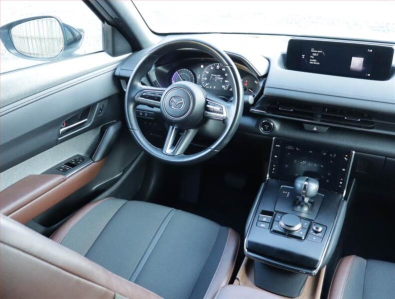 Mazda MX-30 - hlavní fotka