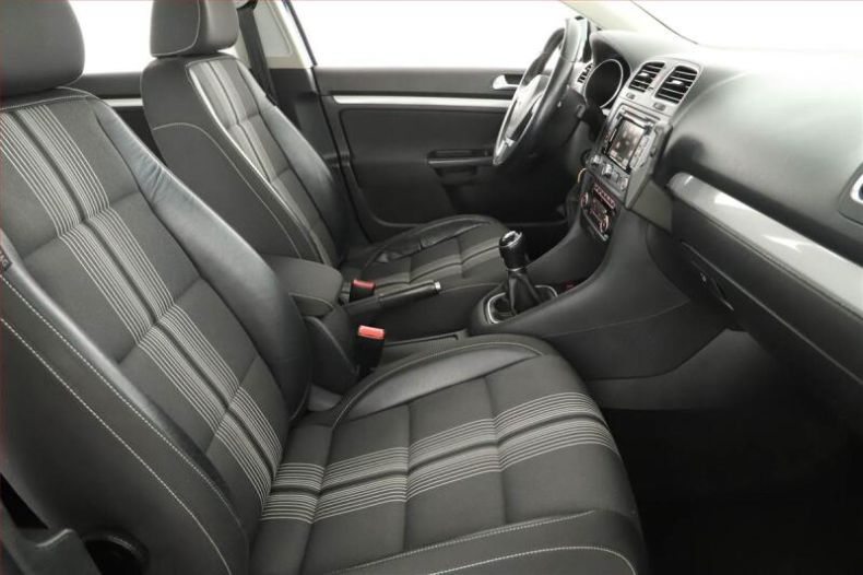 Volkswagen Golf - hlavní fotka