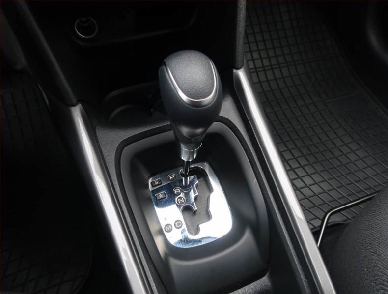 Peugeot 2008 - hlavní fotka