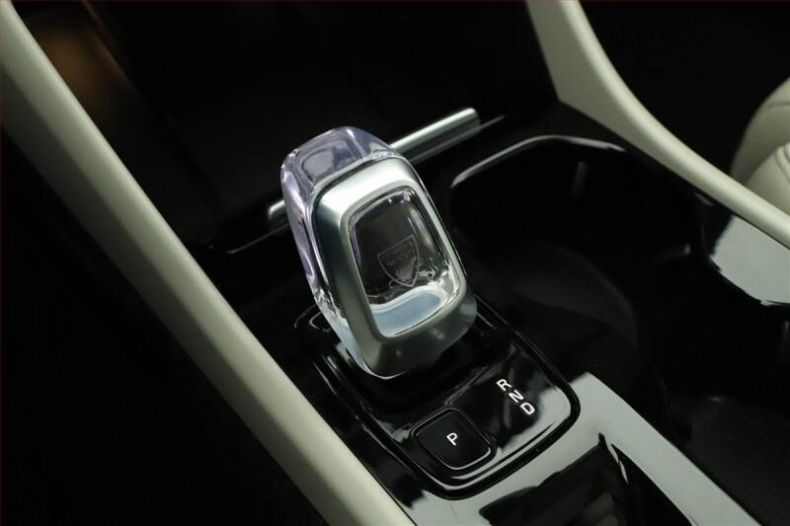 Volvo XC40 - hlavní fotka