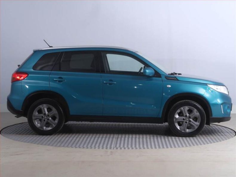 Suzuki Vitara - hlavní fotka