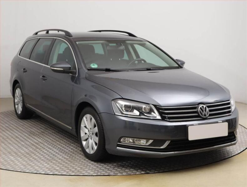 Volkswagen Passat - hlavní fotka inzerátu