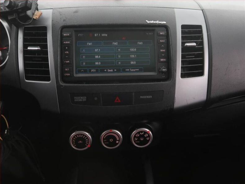 Citroën C-Crosser - hlavní fotka