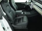 Tesla Model Y - fotka číslo 8