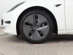 Tesla Model 3 - fotka číslo 14
