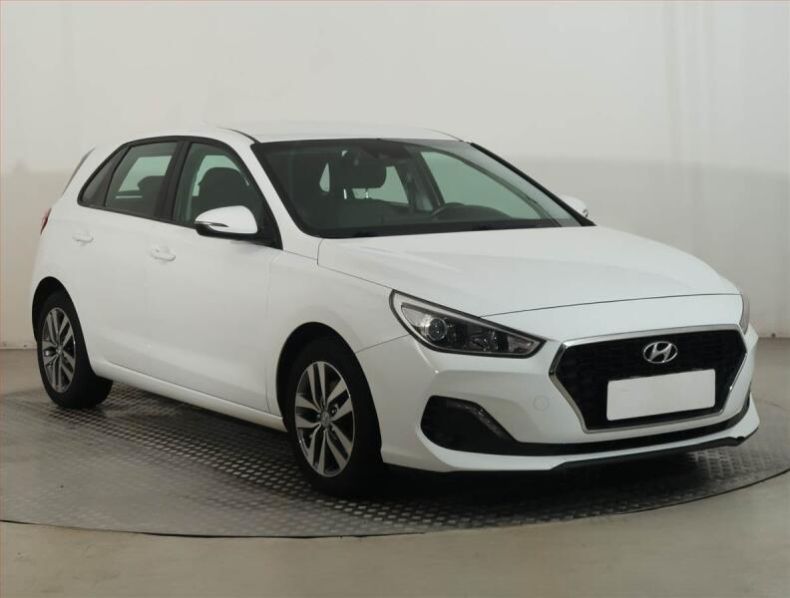 Hyundai i30 - hlavní foto