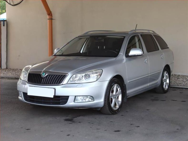 Škoda Octavia - hlavní fotka