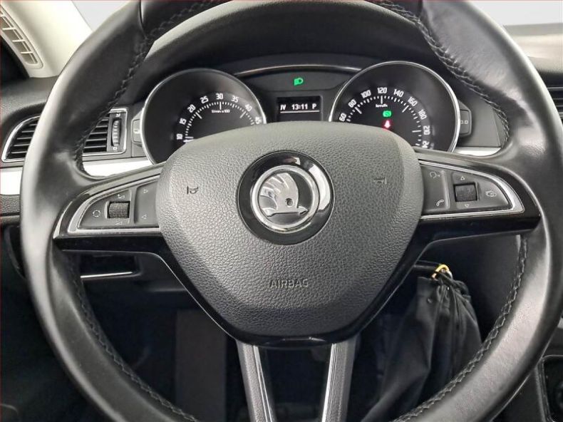 Škoda Superb - hlavní fotka