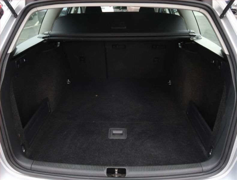 Volkswagen Passat - hlavní fotka