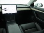 Tesla Model 3 - fotka číslo 7