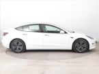 Tesla Model 3 - fotka číslo 5