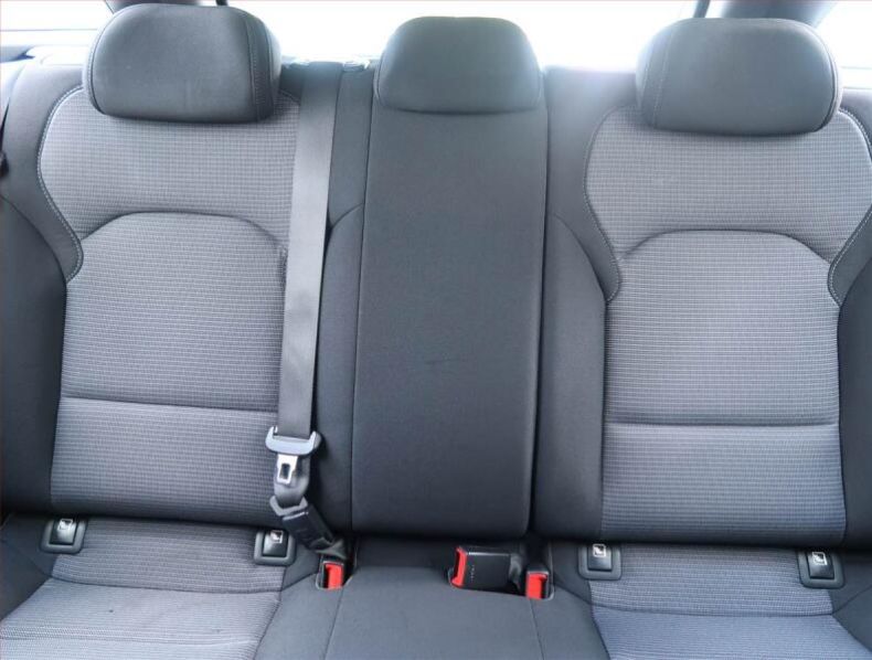 Hyundai i30 - hlavní fotka