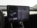 Tesla Model 3 - fotka číslo 19