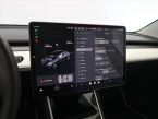 Tesla Model 3 - fotka číslo 20