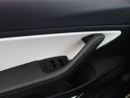 Tesla Model 3 - fotka číslo 29