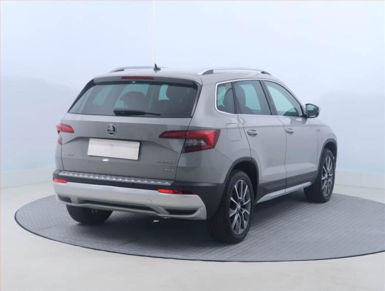 Škoda Karoq - hlavní fotka