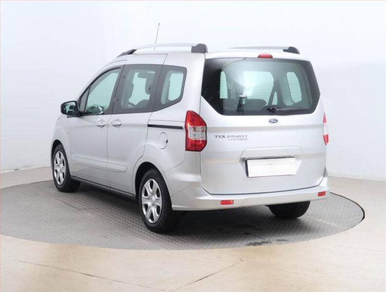 Ford Tourneo - hlavní fotka