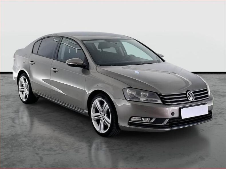Volkswagen Passat - hlavní fotka inzerátu
