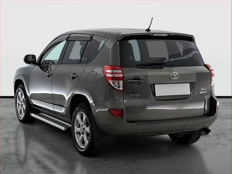 Toyota RAV 4 - hlavní fotka