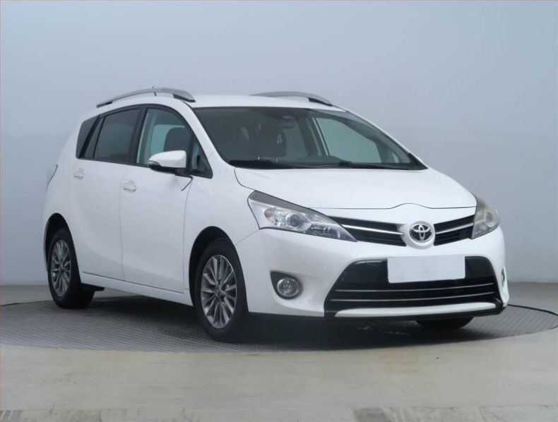 Toyota Verso - hlavní fotka inzerátu