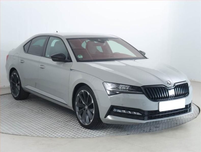 Škoda Superb - hlavní fotka