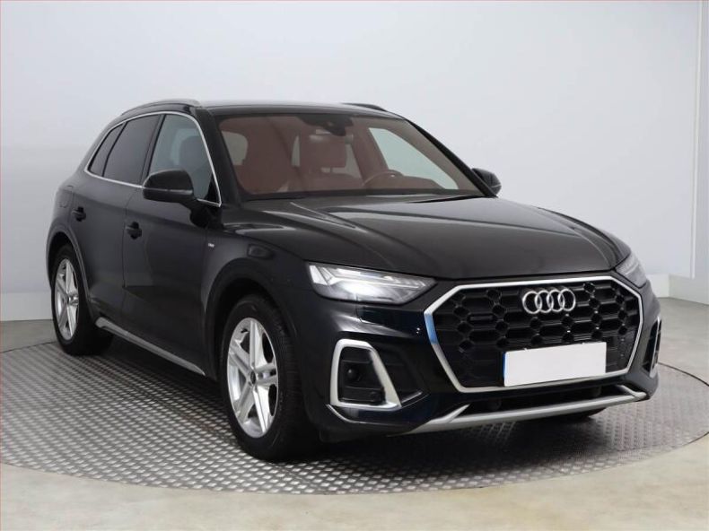 Audi Q5 - hlavní foto
