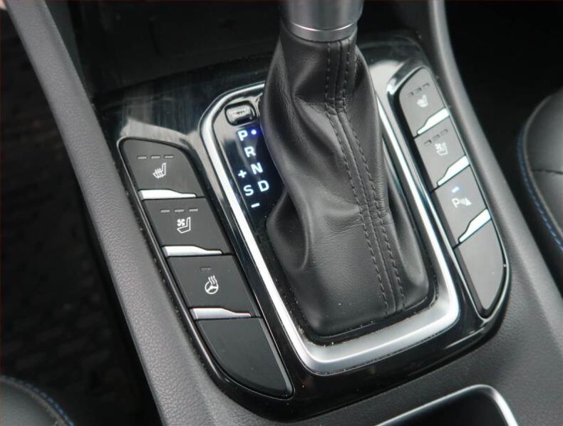 Hyundai Ioniq - hlavní fotka