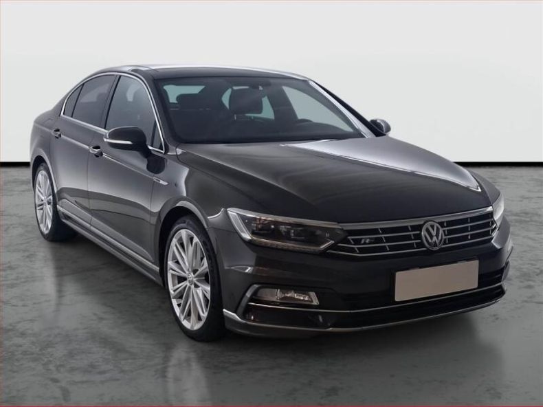 Volkswagen Passat - hlavní foto