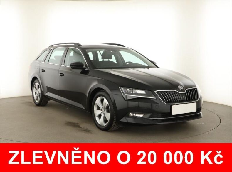 Škoda Superb - hlavní foto