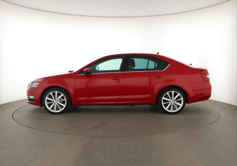 Škoda Octavia - hlavní fotka