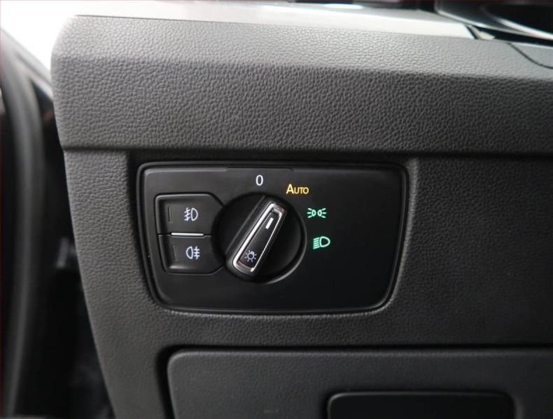 Volkswagen Passat - hlavní fotka