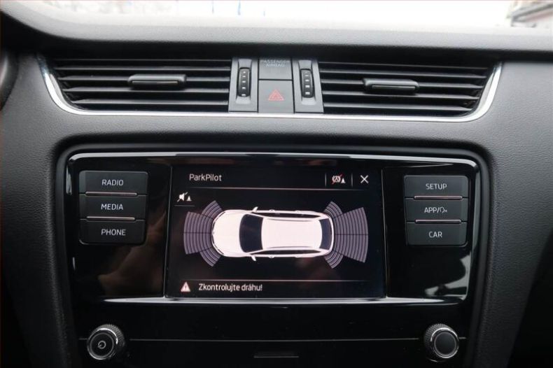 Škoda Octavia - hlavní fotka