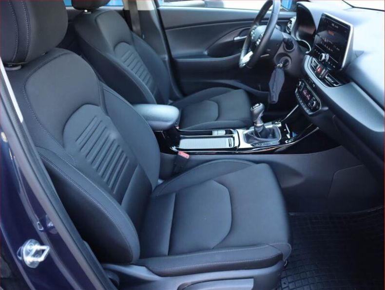 Hyundai i30 - hlavní fotka